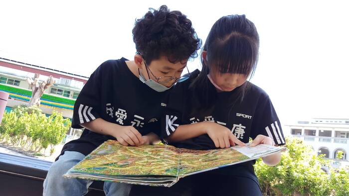 雲水書車到校
